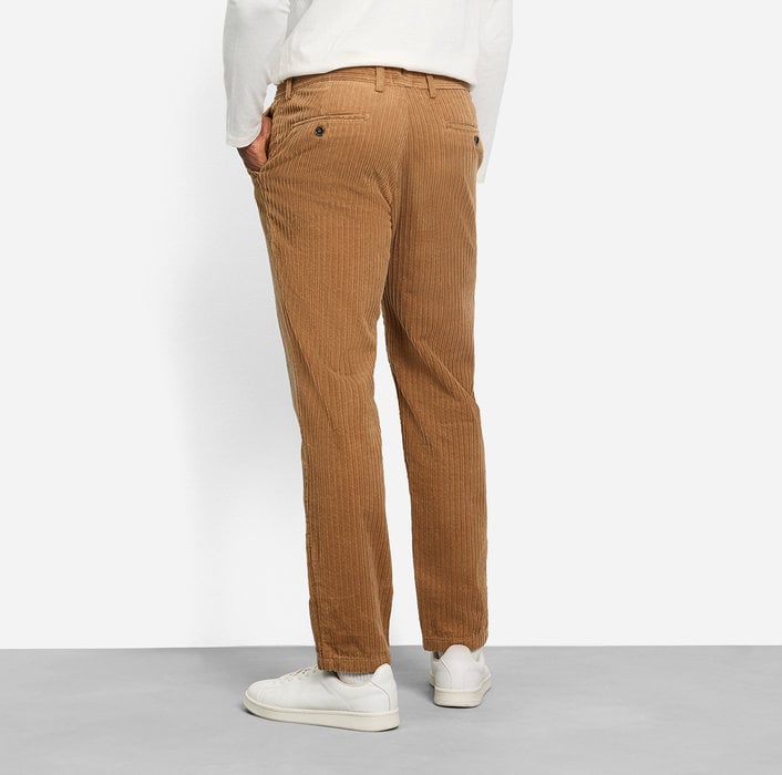 OLYMP Chino – Bild 6 von 7 OLYMP Chino – Bild 6 von 7