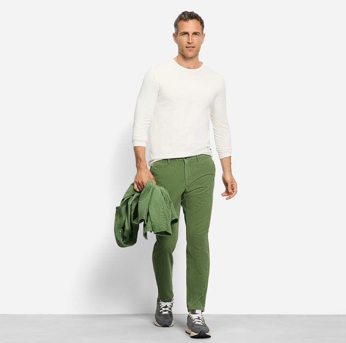 OLYMP Chino – Bild 2 von 7 OLYMP Chino – Bild 2 von 7