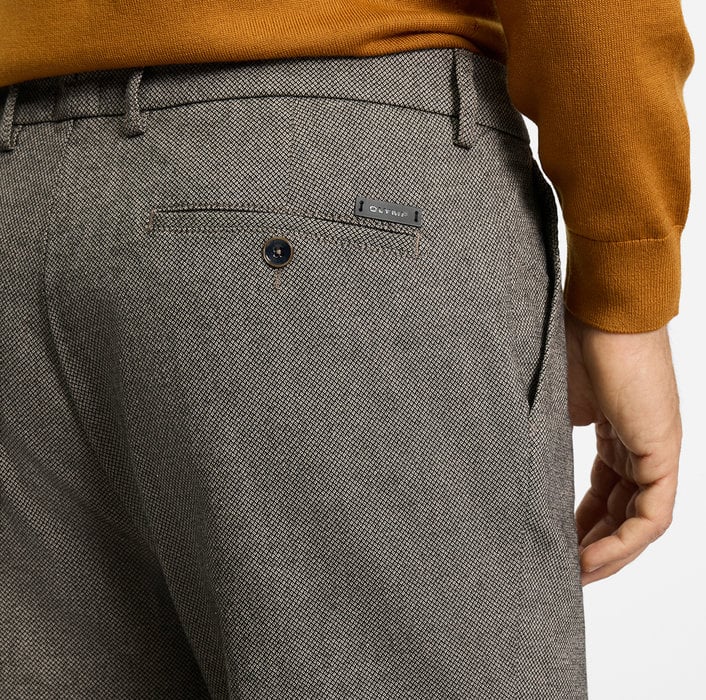OLYMP Chino – Bild 7 von 7 OLYMP Chino – Bild 7 von 7