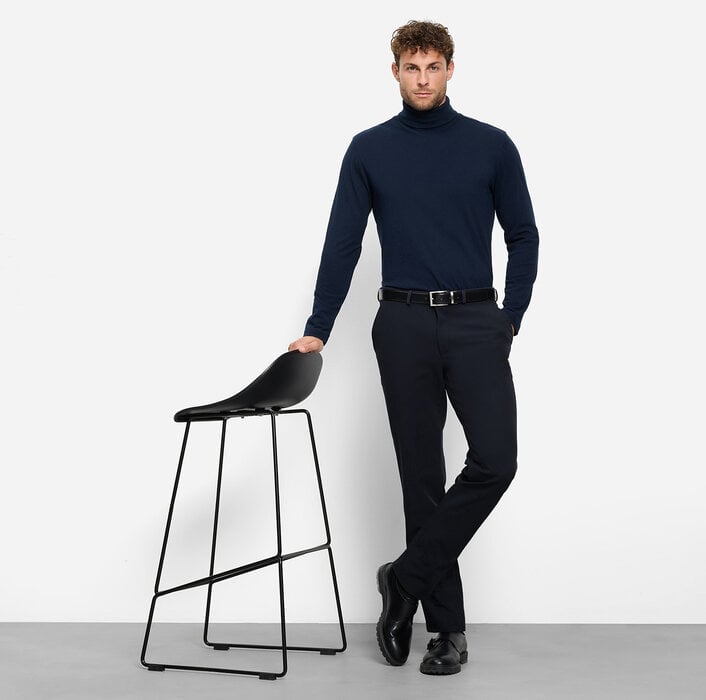 OLYMP Chino – Bild 2 von 7 OLYMP Chino – Bild 2 von 7