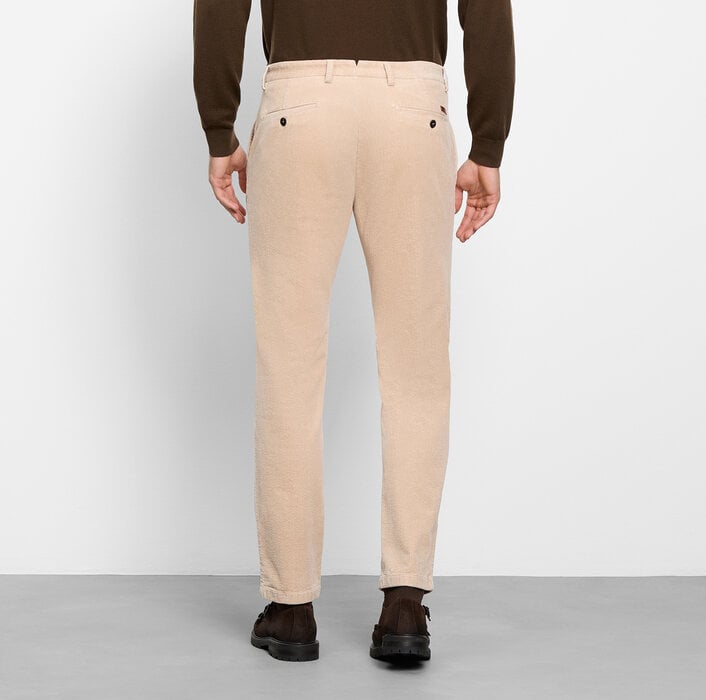 OLYMP Chino – Bild 6 von 7 OLYMP Chino – Bild 6 von 7