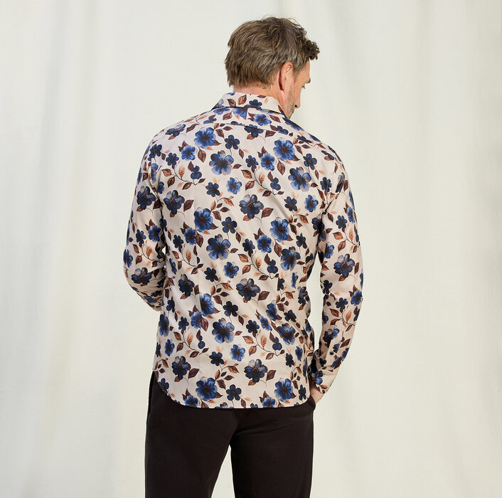 OLYMP SIGNATURE Casual – Bild 6 von 7 OLYMP SIGNATURE Casual – Bild 6 von 7