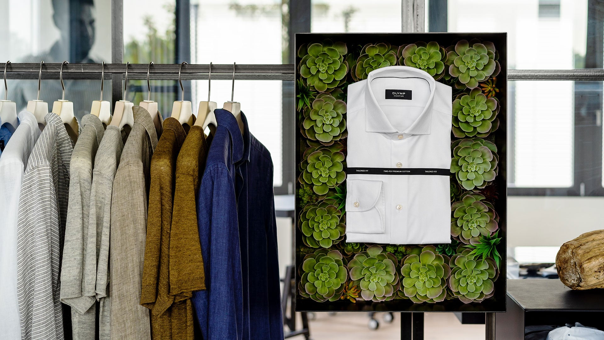 teaser-header_desktop_1920x1080-Signature_Showroom_Hemden.jpg